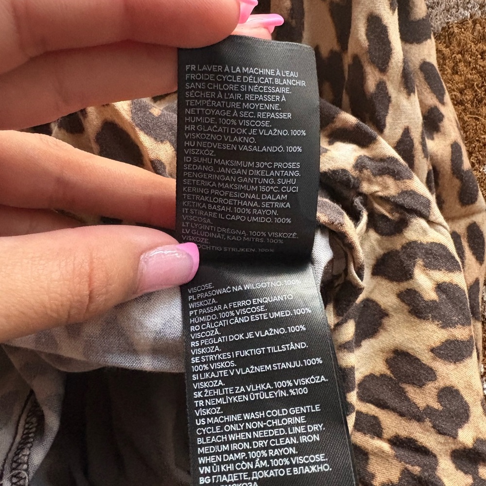 H&M Leopard Print Wide-Leg Pants - Picture 7 of 8